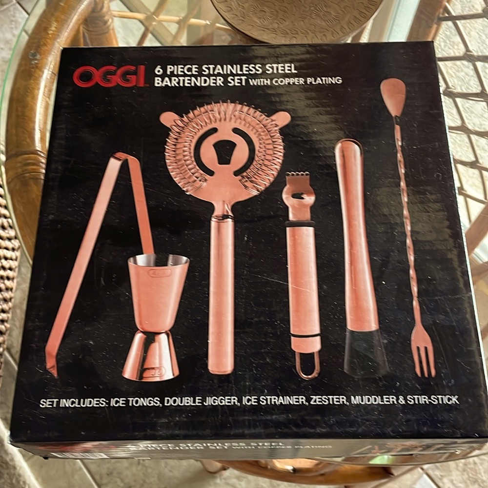 Oggi 6 Piece Stainless Steel Bartender Accessories Set Party